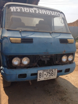 รถกระบะดัมพ์ 6 ล้อ