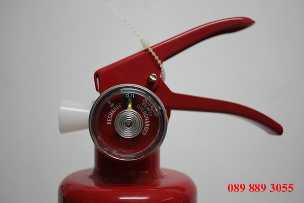 ขายถังดับเพลิง ถังเล็กๆสำหรับติดเรือ สำหรับติดรถบรรทุก รถยนต์ทุกชนิด เพื่อความปลอดภัยและการตรวจเซฟตี้ ถังมีมาตรฐาน มอก.