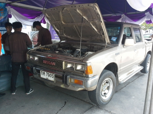 ขายคร้าบ720 4ประตูตัวหายาก 79000-รถสภาพดีมากนางฟ้าก็ว่าได้ เครื่องดีเซลSD23แน่นๆ วิ่งทางไกลมาแล้วหายห่วง ช่วงล่างดีมากนิ่มนิ่งไม่มีส่าย ปล่อยมือสบาย รถใหม่ยังอายเลย ประหยัดมากคร้าบตัวนี้วิ่ง 6XXกว่าโล เติม1000เหลือ200 แอร์มี ระบบไฟติดหมด เกจย์ต่างๆขึ้นหมด ขายคร้าบ720 4ประตูตัวหายาก 79000-รถสภาพดีมากนางฟ้าก็ว่าได้ เครื่องดีเซลSD23แน่นๆ วิ่งทางไกลมาแล้วหายห่วง ช่วงล่างดีมากนิ่มนิ่งไม่มีส่าย ปล่อยมือสบาย รถใหม่ยังอายเลย ประหยัดมากคร้าบตัวนี้วิ่ง 6XXกว่าโล เติม1000เหลือ200 แอร์มี ระบบไฟติดหมด เกจย์ต่างๆขึ้นหมด