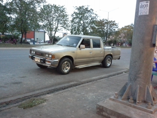 ขายคร้าบ720 4ประตูตัวหายาก 79000-รถสภาพดีมากนางฟ้าก็ว่าได้ เครื่องดีเซลSD23แน่นๆ วิ่งทางไกลมาแล้วหายห่วง ช่วงล่างดีมากนิ่มนิ่งไม่มีส่าย ปล่อยมือสบาย รถใหม่ยังอายเลย ประหยัดมากคร้าบตัวนี้วิ่ง 6XXกว่าโล เติม1000เหลือ200 แอร์มี ระบบไฟติดหมด เกจย์ต่างๆขึ้นหมด