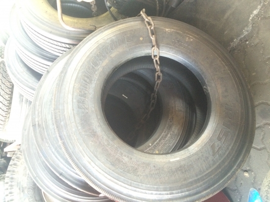 ถูกมาก!!!!! ยางเรเดียล บริดสโตน 11r22.5 ปี2015 ราคา 9700บาท