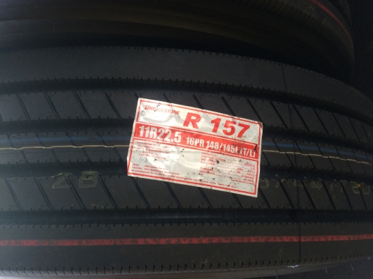 ถูกมาก!!!!! ยางเรเดียล บริดสโตน 11r22.5 ปี2015 ราคา 9700บาท