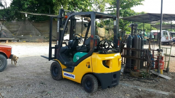 โฟล์คลิฟท์ รุ่น 18 ยี่ห้อ KOMATSU 1.5 ตัน 2 ระบบ เบนซิน + แก๊ส โฟล์คลิฟท์ รุ่น 18 ยี่ห้อ KOMATSU 1.5 ตัน 2 ระบบ เบนซิน + แก๊ส