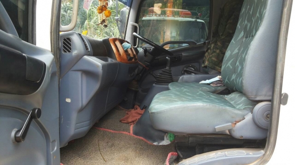 รถฮีโน่ 6 ล้อดั้ม FC4J 150 แรงม้า. ปี 51  ( รถวิ่ง 2xx,xxx กม. )    สนใจติดต่อ  081 - 6079515