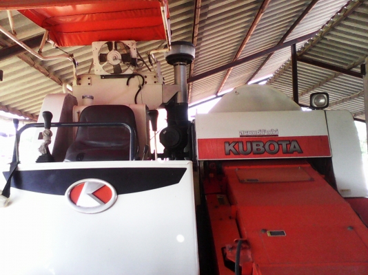 รถเกี่ยวข้าว DC-60 สภาพสวยมากครับเดิมๆครับ