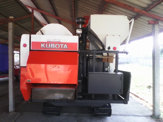 รถเกี่ยวข้าว DC-60 สภาพสวยมากครับเดิมๆครับ