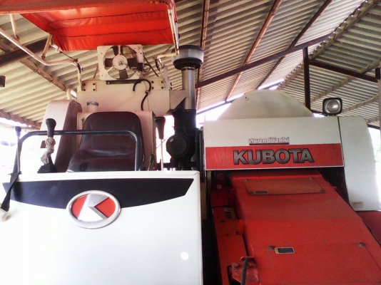 รถเกี่ยวข้าว DC-60 สภาพสวยมากครับเดิมๆครับ