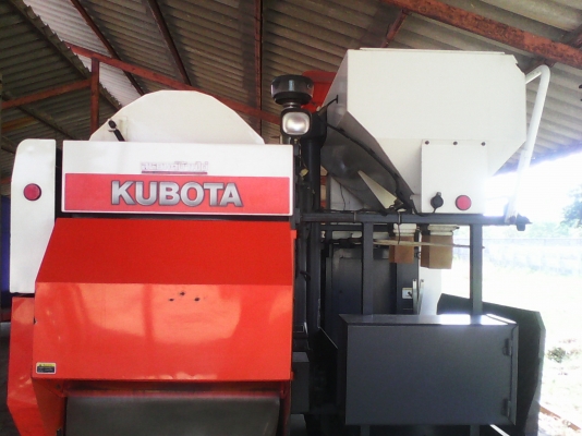 รถเกี่ยวข้าว DC-60 สภาพสวยมากครับเดิมๆครับ