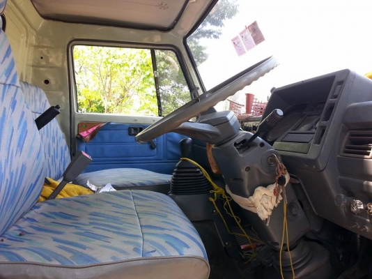 ขาย6ล้อยาว5เมตร สภาพพร้อมใช้งาน มีกระบะข้างเสริม เครื่องดี แคชซีสวย ยางดี ภายในสวย สภาพพร้อมใช้งาน เอกสารพร้อมโอน สนใจโทร 090-8588220คุณนะ 093-3258446คุณบิว ID:narong498 หรือ www.truck.in.th/498 หรือเพจFacebook ณรงค์ ซื้อขายรถมือสอง (เว็บไซต์ส่วนตัว)