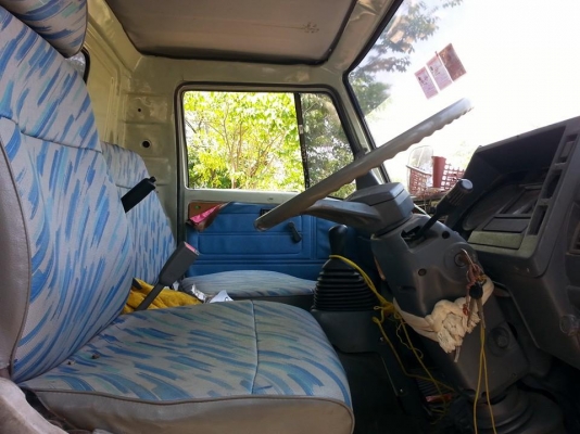 ขาย6ล้อยาว5เมตร สภาพพร้อมใช้งาน มีกระบะข้างเสริม เครื่องดี แคชซีสวย ยางดี ภายในสวย สภาพพร้อมใช้งาน เอกสารพร้อมโอน สนใจโทร 090-8588220คุณนะ 093-3258446คุณบิว ID:narong498 หรือ www.truck.in.th/498 หรือเพจFacebook ณรงค์ ซื้อขายรถมือสอง (เว็บไซต์ส่วนตัว)