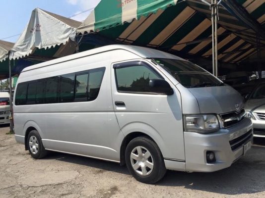 TOYOTA COMMUTER 2.5 ดีเซล ปี 12 เกีย MT