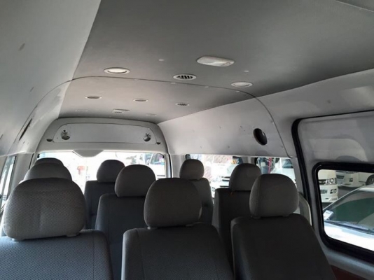 TOYOTA COMMUTER 2.5 ดีเซล ปี 12 เกีย MT