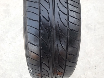 ขายยาง215/40/17 ปี 12 DUNLOP LM703  1 คู่