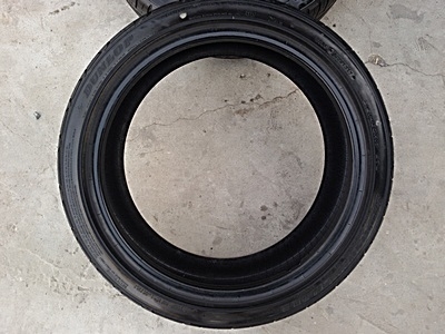 ขายยาง215/40/17 ปี 12 DUNLOP LM703  1 คู่