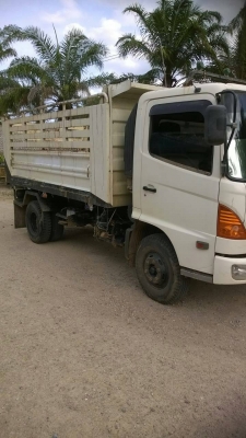 รถฮีโน่ 6 ล้อดั้ม 175 แรงม้า. ปี 53   ( รถวิ่ง 2xx,xxx กว่า กม. )     สนใจติดต่อ  081 - 6079515