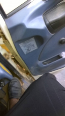 รถฮีโน่ 6 ล้อดั้ม 175 แรงม้า. ปี 53   ( รถวิ่ง 2xx,xxx กว่า กม. )     สนใจติดต่อ  081 - 6079515