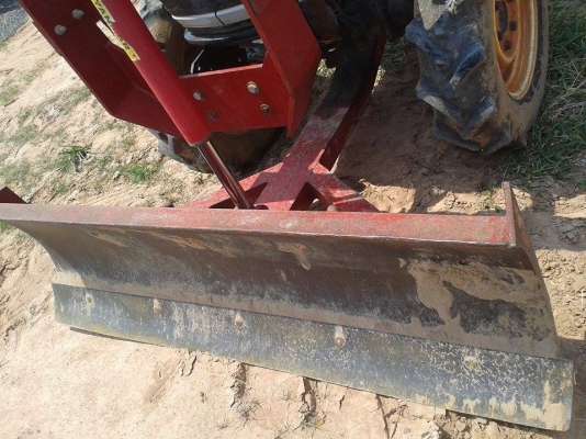 ขายรถไถYANMA 35แรงม้า อุปกรณ์ดันหน้า-ผานหลัง เครื่องดี ช่วงล่างดี อุปกรณ์ดันหน้า ผานหลัง ใช้งาน2,063ชม. สภาพพร้อมใช้งาน เอกสารพร้อมโอน สนใจโทร 090-8588220คุณนะ 093-3258446คุณบิว ID:narong498 หรือ www.truck.in.th/498 หรือเพจFacebook ณรงค์ ซื้อขายรถมือสอง (