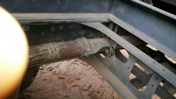 รถฮีโน่ 6 ล้อดั้ม FC9J  175 แรงม้า. ปี 57   ( รถวิ่ง 3x,xxx กว่า กม. )     สนใจติดต่อ  081 - 6079515