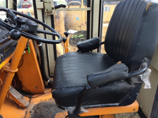 Komatsu 510 SN: 11708 ถึงไทยแล้ว สภาพสวยกริ๊ป พร้อมใช้งาน ขายถูก ๆ ครับ