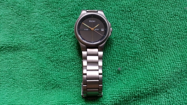 ขายนาฬิกาจาก Japan ครับ ดังรูปครับ ไทเทเนียม ยังไม่ได้ปรับแต่ง จัดคู่ราคา2200 พร้อมส่งครับ ขายนาฬิกาจาก Japan ครับ ดังรูปครับ ไทเทเนียม ยังไม่ได้ปรับแต่ง จัดคู่ราคา2200 พร้อมส่งครับ