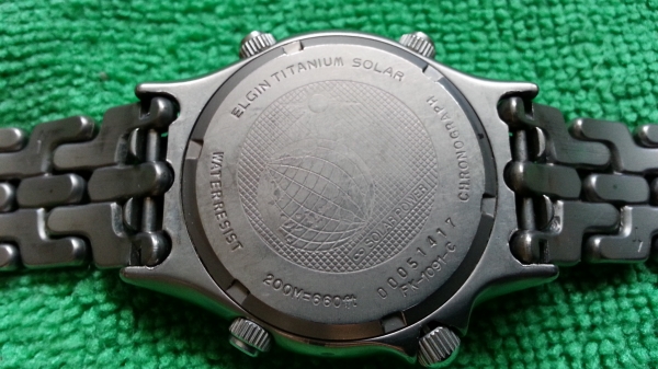 ขายนาฬิกาจาก Japan ครับ ดังรูปครับ ไทเทเนียม ยังไม่ได้ปรับแต่ง จัดคู่ราคา2200 พร้อมส่งครับ ขายนาฬิกาจาก Japan ครับ ดังรูปครับ ไทเทเนียม ยังไม่ได้ปรับแต่ง จัดคู่ราคา2200 พร้อมส่งครับ