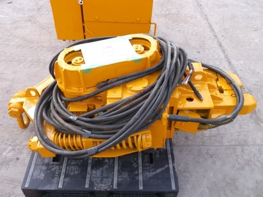 หัวคีบแผ่นชิปพลาย KM 2-300E # 1641003