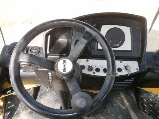 หัวคีบแผ่นชิปพลาย KM 2-300E # 1641003