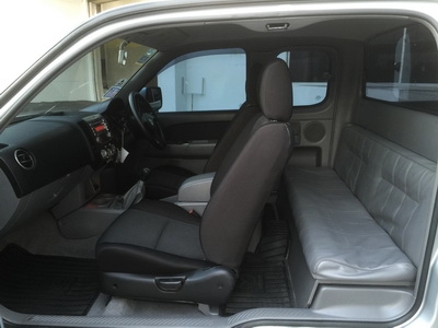 **Mazda Bt50 Hi-Racer ปี11 2.5Turbo สีบรอนซ์เงิน วิ่งน้อยจัด แค็บเปิดได้ ออฟชั่นครบๆ ราคาสุดคุ้ม**