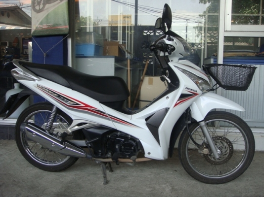 เวฟ 125i สตาร์ทมือ รถ 1 ปี 6 เดือน