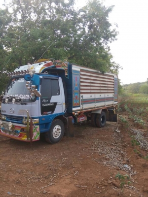 ขายหกล้อบ้านสภาพพร้อมใช้งาน  Hino  เครื่อง  FB4J  140  แรงม้า