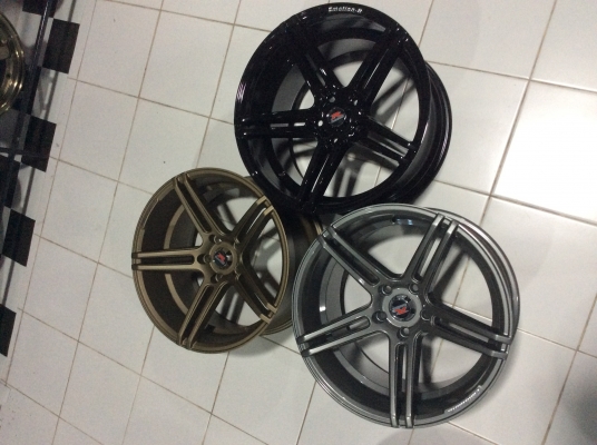 ขายแม็กขอบ18ใหม่ กว้าง9.5/10.5 ชุดละ 11500 เท่านั้นแถมครบเเลย เหลือ7ชุดเท่านั้นครับ