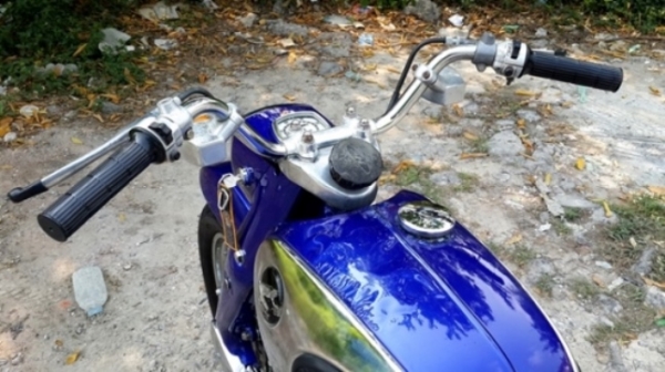 วุฒิ นนบุรี ขาย ฮอนด้า C72. ทะเบียนพร้อมโอน(ดูรถจ.นนทบุรี)