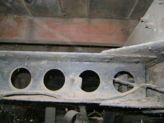 TL  85 แรง  รถตามภาพ  ทะเบียนสิ้น ปี57  ราคา  145,000 บาท )