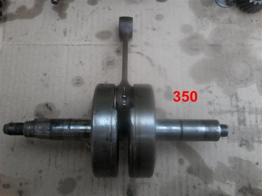 ขายอะไหล่ DT100 สินค้าระบุราคาไว้แล้วยังไม่รวมค่าจัดส่งคิดตามจริง สนใจติดต่อ (กบรถเก่าแพร่)