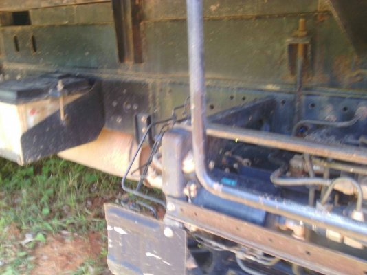 รถอีซูซุ 6 ล้อดั้ม FRR  210 แรงม้า. ปี 54     ( รถวิ่ง 3x,xxx กม. )    สนใจติดต่อ  081 - 6079515