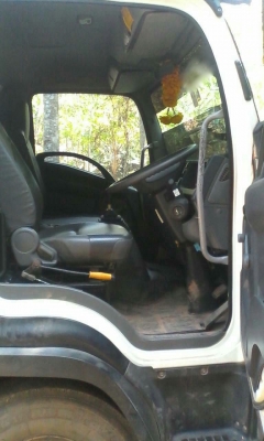 รถอีซูซุ 6 ล้อดั้ม FRR  210 แรงม้า. ปี 54     ( รถวิ่ง 3x,xxx กม. )    สนใจติดต่อ  081 - 6079515