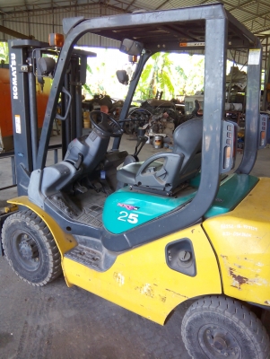 KOMATSU FG25C -16