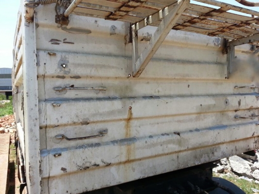 ขายหางพ่วง เทนเลอร์  สามมิต 2 เพลา. ปี 46   สนใจติดต่อ  081 - 6079515