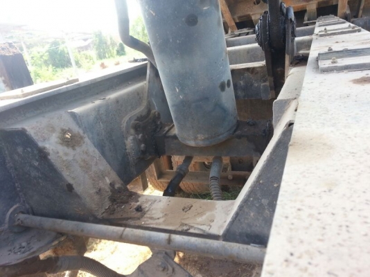 ขายหางพ่วง เทนเลอร์  สามมิต 2 เพลา. ปี 46   สนใจติดต่อ  081 - 6079515