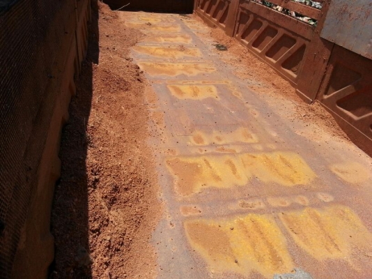 ขายหางพ่วง เทนเลอร์  สามมิต 2 เพลา. ปี 46   สนใจติดต่อ  081 - 6079515