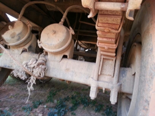 ขายหางพ่วง เทนเลอร์  สามมิต 2 เพลา. ปี 46   สนใจติดต่อ  081 - 6079515