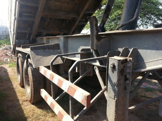 ขายหางพ่วง เทนเลอร์  สามมิต 2 เพลา. ปี 46   สนใจติดต่อ  081 - 6079515