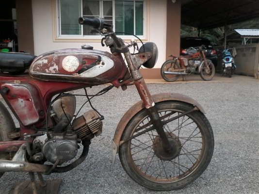 ขาย Yamaha Yl2 มีเล่มทะเบียนไม่ได้ตามชุดโอนเครื่องดีแนวคลาสสิคเหมาะกับนักปั้นหรือสะสม ขาย 4900 บาท สนใจติดต่อ (กบรถเก่าแพร่)