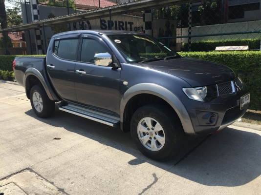 ขายรถ TRITON PLUS 2.5 ออโต้ ปี 2011 มือเดียวครับ ขายรถ TRITON PLUS 2.5 ออโต้ ปี 2011 มือเดียวครับ