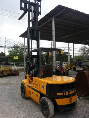 ขายรถโฟล์คลิฟท์ 3 ตัน เสา 4 เมตร MITSUBISHI เก่าญี่ปุ่น 090-986-2521 อ๊อบ