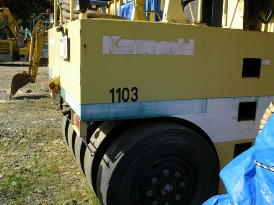 ขายรถบดล้อยาง KAWAZAKI 9ล้อ สภาพสวยพร้อมใช้ ติดต่อ อำพล 090-9694506, 080-3031241 ขายรถบดล้อยาง KAWAZAKI 9ล้อ สภาพสวยพร้อมใช้ ติดต่อ อำพล 090-9694506, 080-3031241