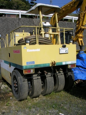 ขายรถบดล้อยาง KAWAZAKI 9ล้อ สภาพสวยพร้อมใช้ ติดต่อ อำพล 090-9694506, 080-3031241 ขายรถบดล้อยาง KAWAZAKI 9ล้อ สภาพสวยพร้อมใช้ ติดต่อ อำพล 090-9694506, 080-3031241