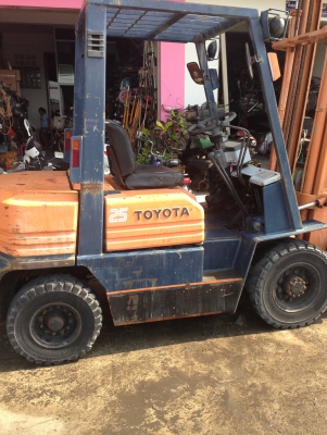 รถ FORKLIFT TOYOTA 2.5TON รถ FORKLIFT TOYOTA 2.5TON