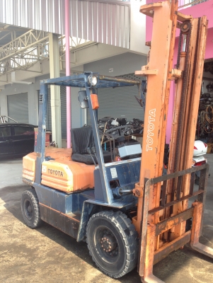 รถ FORKLIFT TOYOTA 2.5TON รถ FORKLIFT TOYOTA 2.5TON