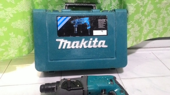สว่านโรตารี่ ทำงาน 3 ระบบ makita hr2407f พร้อมกล่องเก็บเรียบร้อยครับ